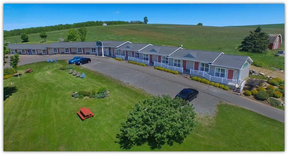 Evangeline Inn & Motel Grand pré Dış mekan fotoğraf