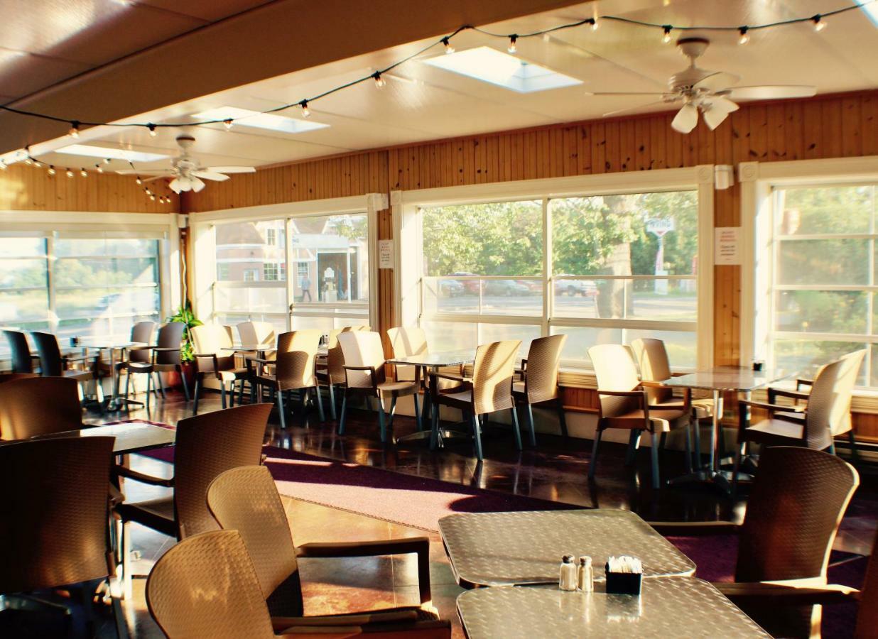 Evangeline Inn & Motel Grand pré Dış mekan fotoğraf