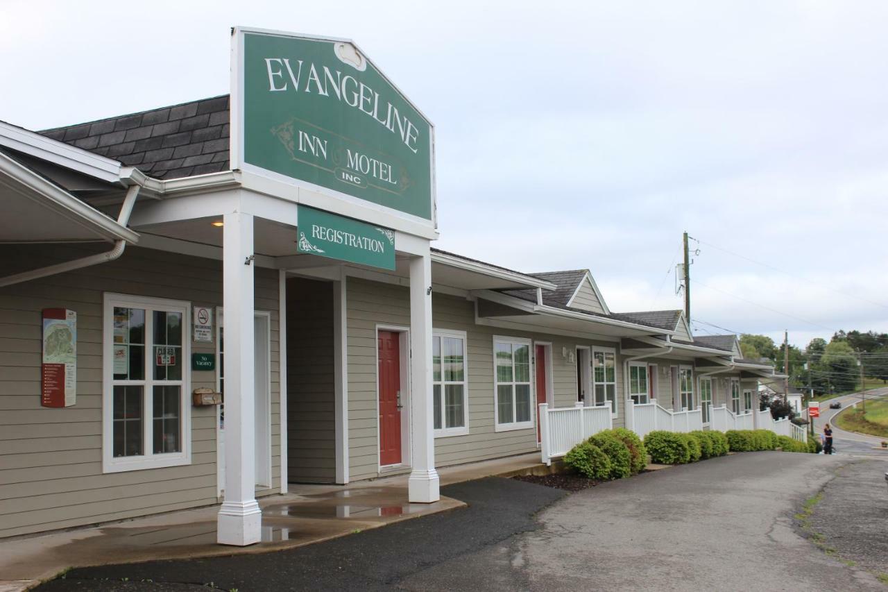Evangeline Inn & Motel Grand pré Dış mekan fotoğraf